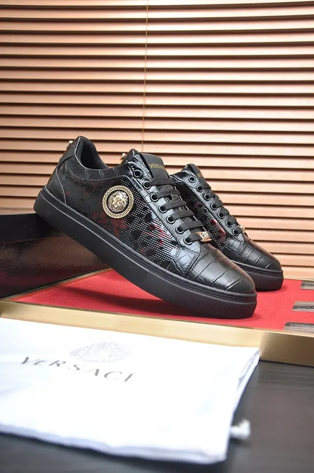 Versace Chain Reaction Negro y Rojo Medusa Medallion Zapatillas Lifestyle 8