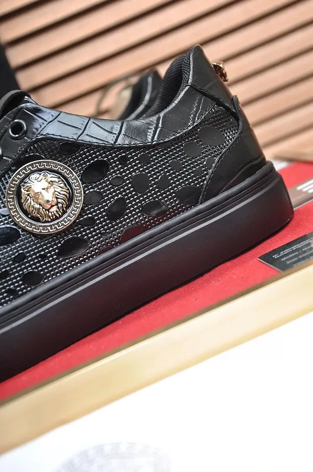 Versace Chain Reaction Sneakers Lifestyle Noires Croc-Embossed Medusa 2