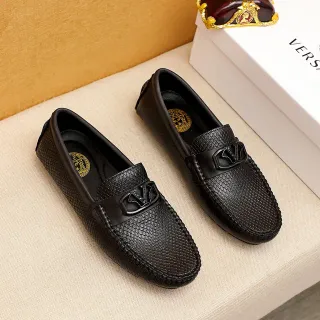 Versace Chain Reaction 黑色蛇皮纹理皮革乐福鞋