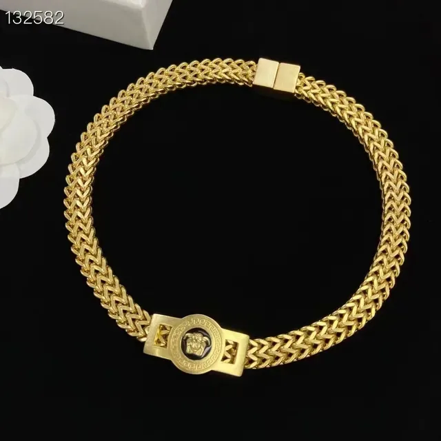 Versace Chain Reaction Collar de Cadena Trenzada Dorado 5