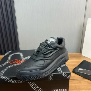 Versace Chain Reaction Monocromo Preto Sneakers Lifestyle