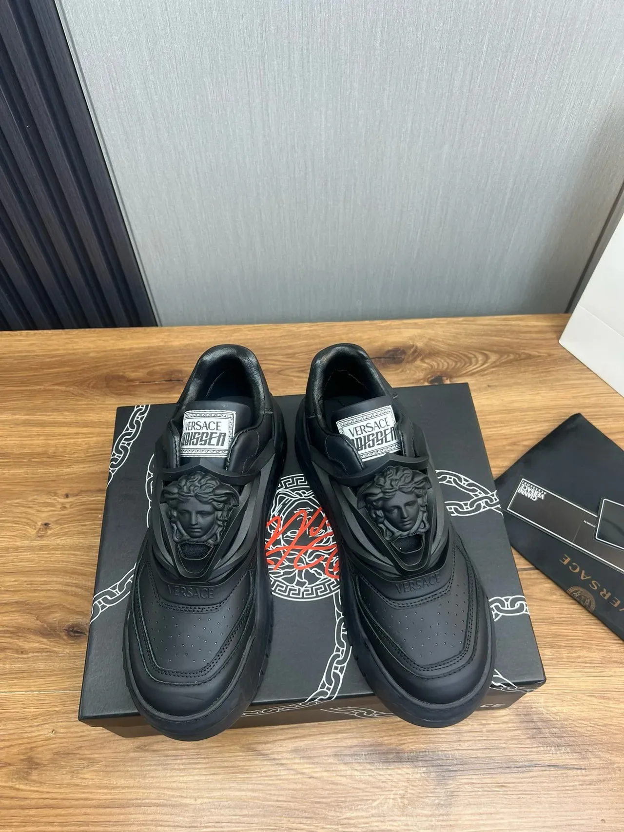 Versace Chain Reaction Monochrome Black Lifestyle Sneakers 2
