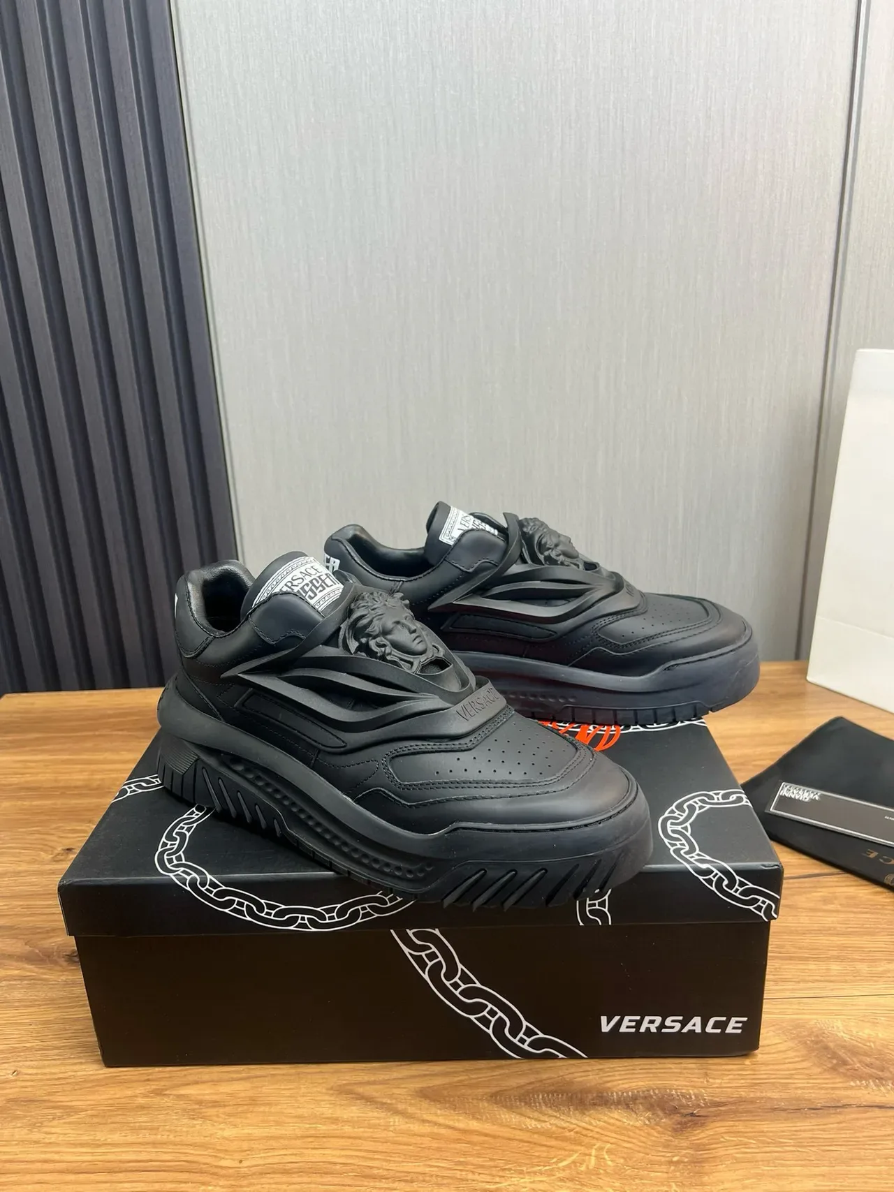 Versace Chain Reaction Monochrome Black Lifestyle Sneakers 3