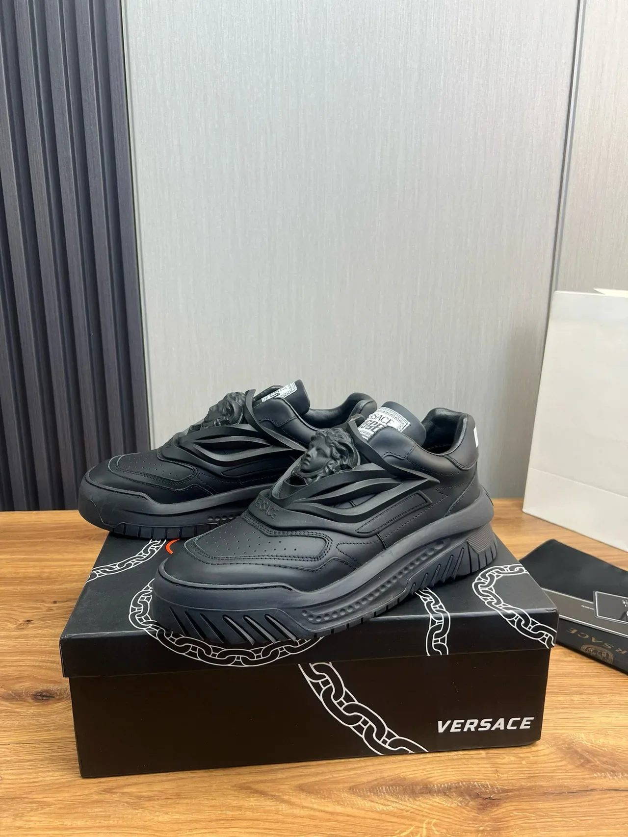 Versace Chain Reaction Monochrome Black Lifestyle Sneakers 6