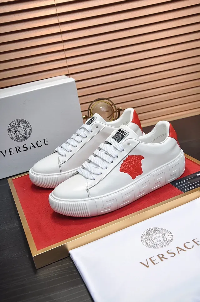 Versace Chain Reaction सफेद और लाल Medusa Logo Lifestyle Sneakers 7