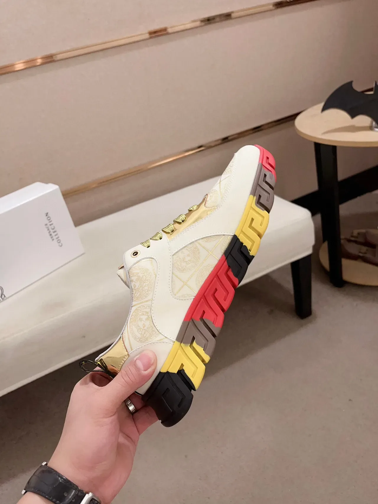 Versace Chain Reaction أحذية رياضية نمط حياة أبيض ذهبي أحمر أصفر أسود 5