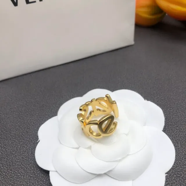 Versace Bague Métal Poli avec Motif de Lettre Bold Doré 5