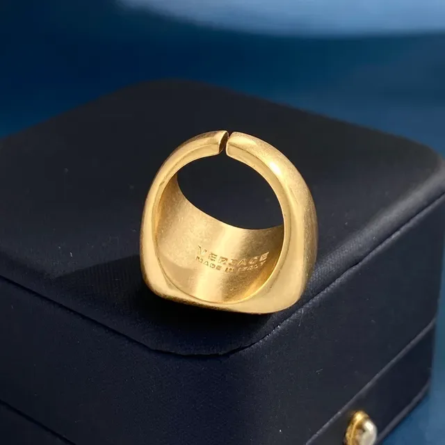 Bague Versace Or Signet-Style Gravé Greca Border 5