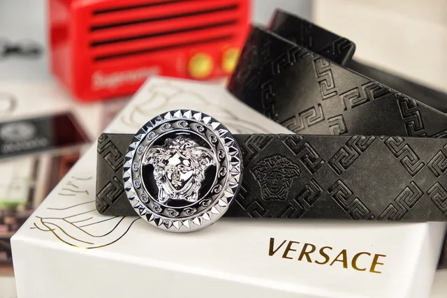 Cinturão Versace Medusa Preto Prata Padrão Greca Embossado Fivela Polida de Couro 4