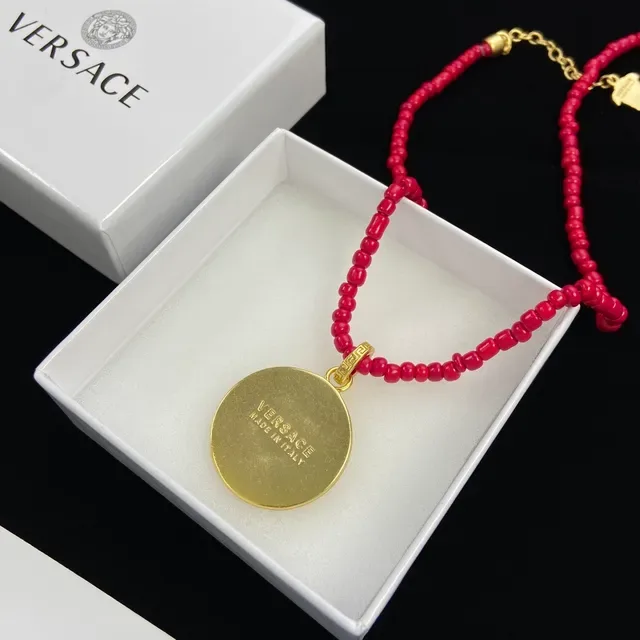 Versace Medusa Coin Bleu et Rouge Chaîne à perles Pendentif circulaire Collier 4