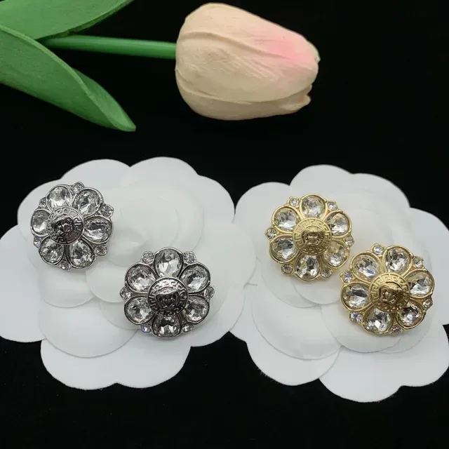 Versace Medusa Floral 金银色 花朵形状 水晶镶嵌 胸针 2