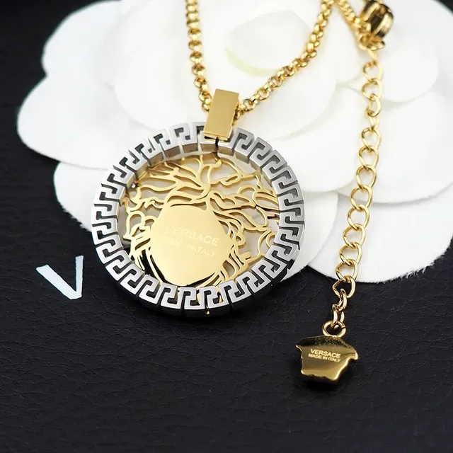 Collier Versace Medusa Or Argent Tête Ajourée Borde Clé Grecque 4