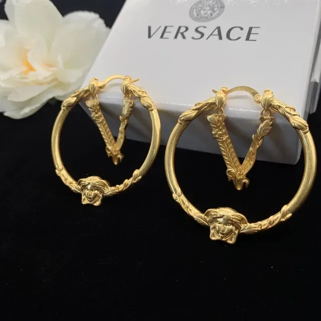 Versace Medusa V أقراط حلقية ذهبية 3