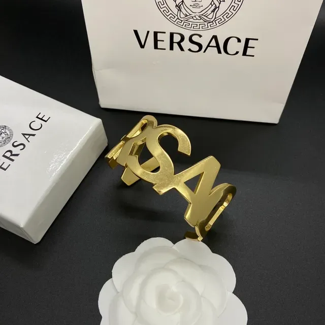 Pulseira Versace Odissea Bold Lettering Dourado 3