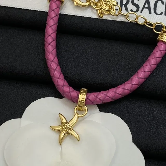 Versace 粉蓝色 编织皮绳 金色 Medusa 魅力手链 3