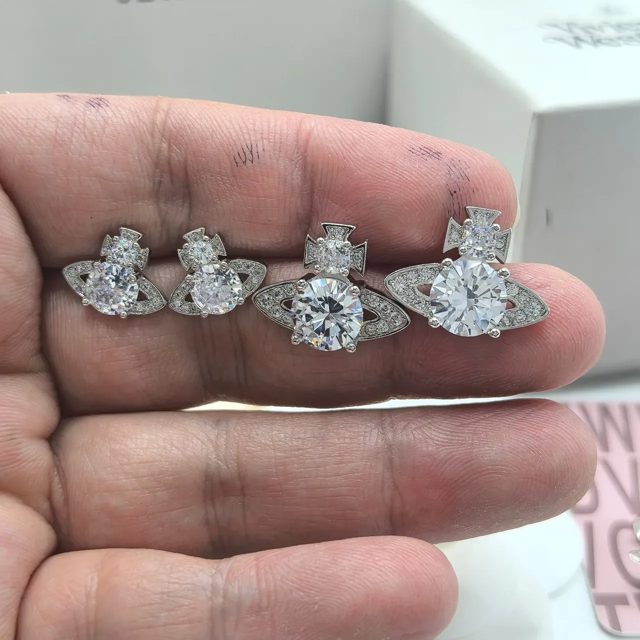 Vivienne Westwood Boucles d'oreilles Orb Crystal Stud 2