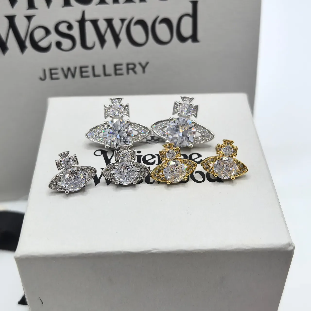 Vivienne Westwood Boucles d'oreilles Orb Crystal Stud 3