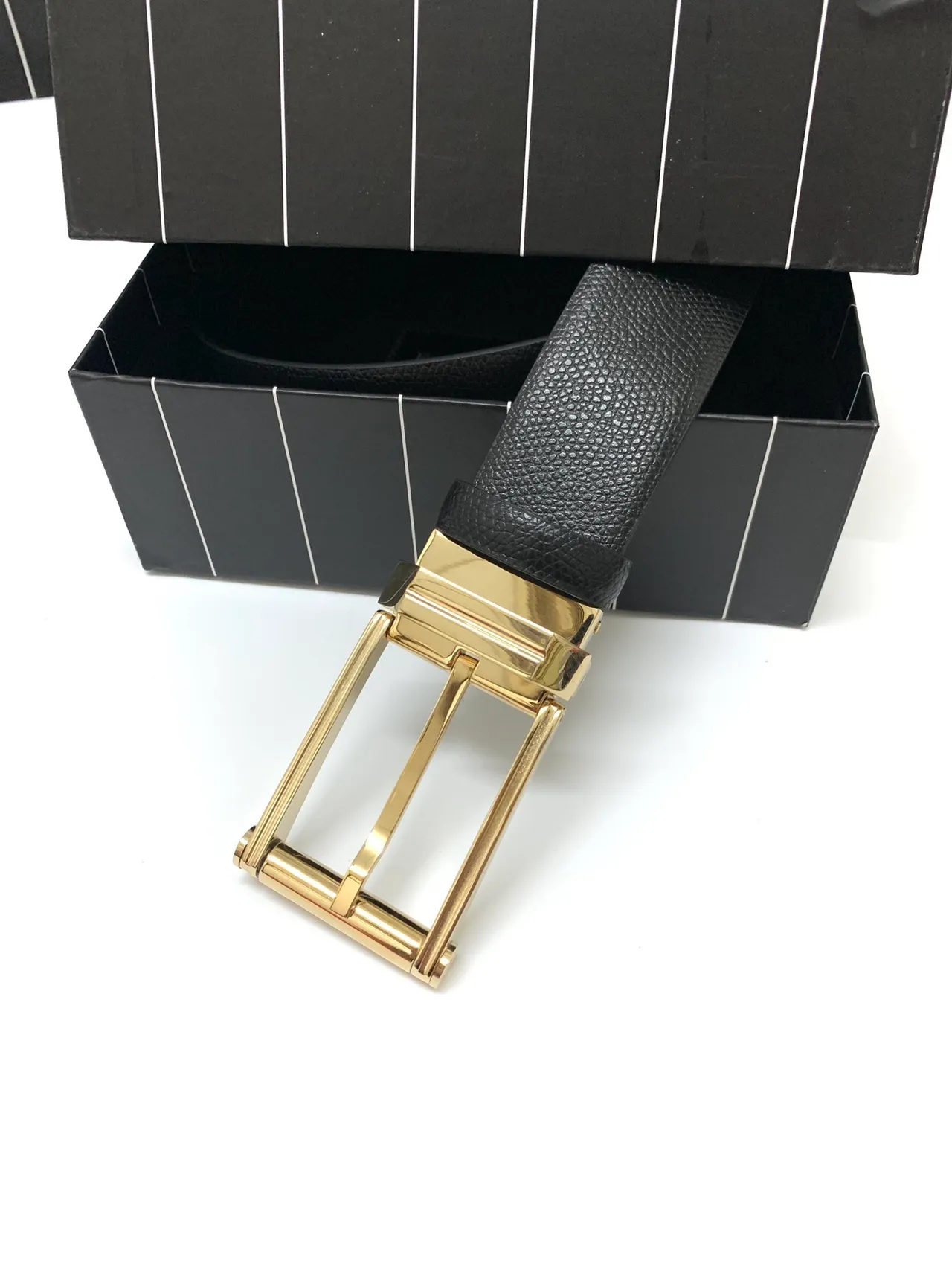 Ermenegildo Zegna Cinturón de cuero negro dorado texturizado granulado pulido rectangular con hebilla 2