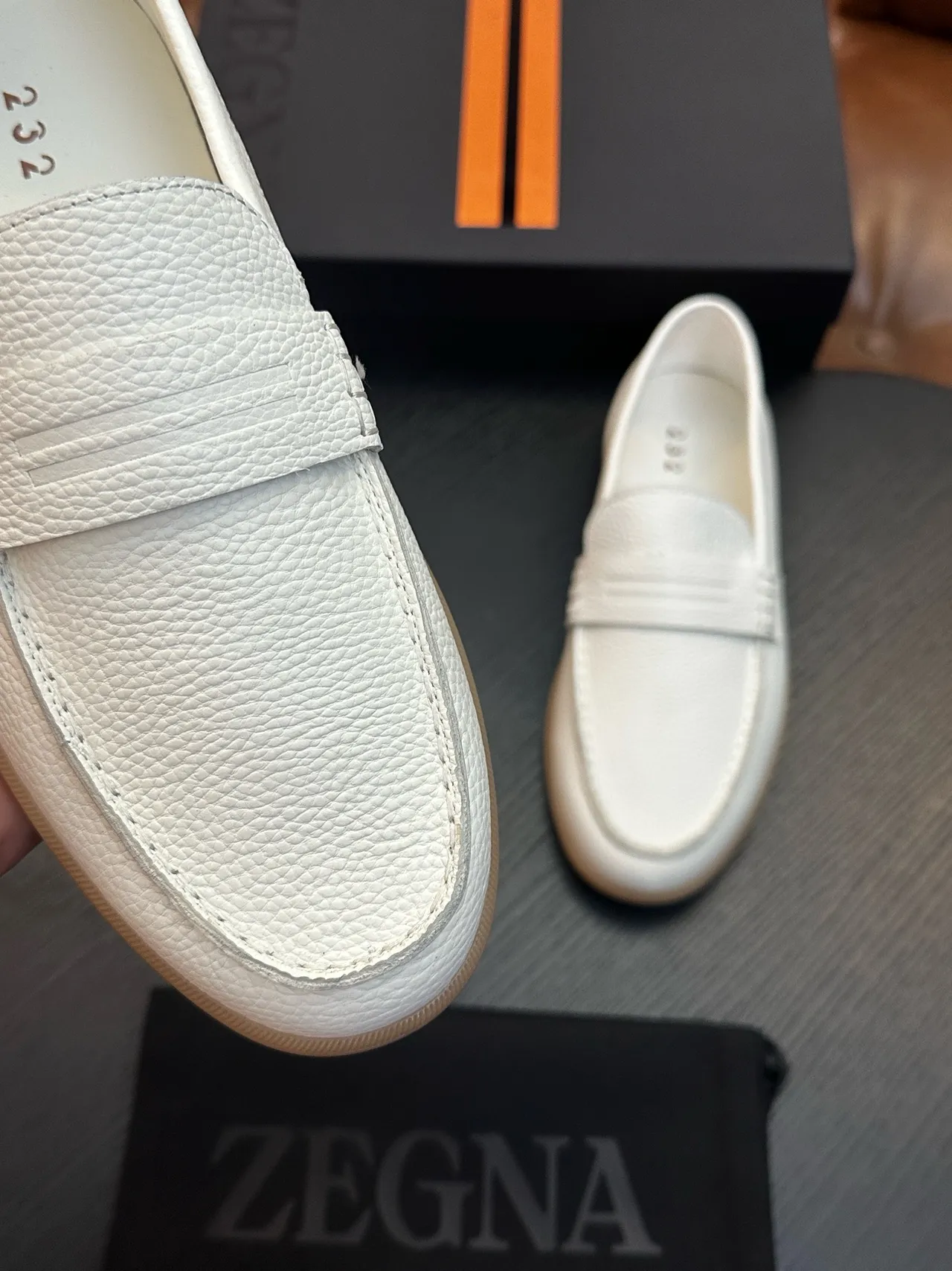 Zegna Cuero blanco beige granulado correa penny loafer 4