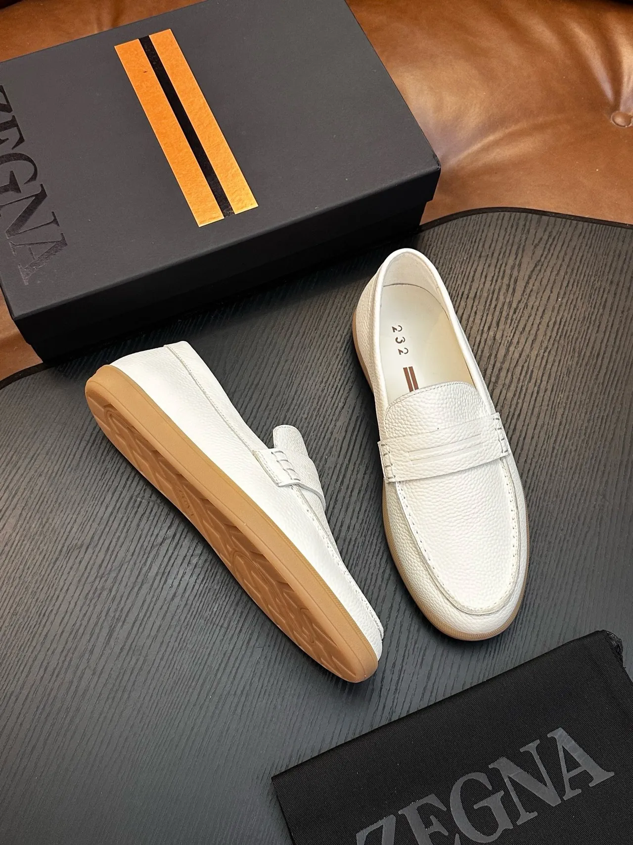 Zegna Cuero blanco beige granulado correa penny loafer 5