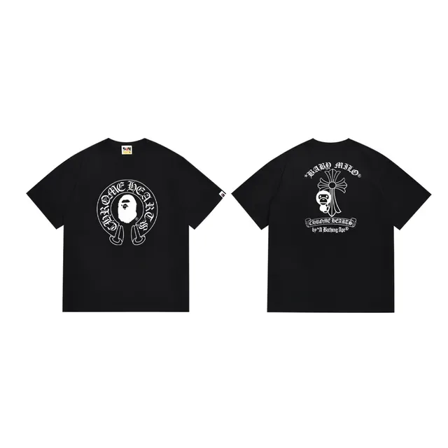 Camiseta A Bathing Ape cuello redondo estampado gráfico negro y blanco 3
