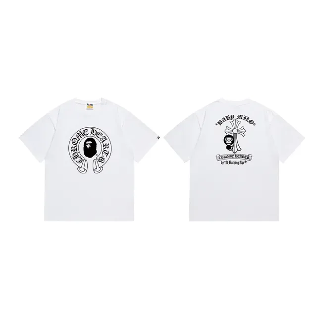 Camiseta A Bathing Ape cuello redondo estampado gráfico negro y blanco 4