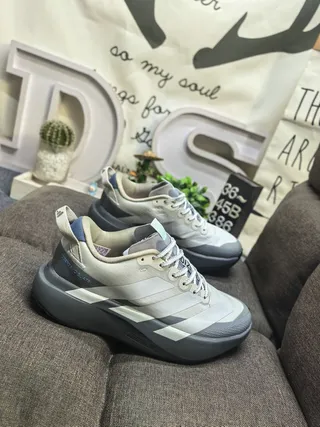 Adidas أحذية رياضية أسلوب حياة بيج رمادي شبكة مهندسة علوية منحوتة بوست وسادة وسطية 9
