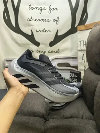 Adidas Zapatos Negros Blancos Suela Esculpida En Capas Parte Superior De Malla Y Sintético Sneakers Lifestyle 5