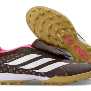 Adidas Marrom Rosa Low-Top Impressão Monograma Parte Superior Turf Sapatos Futebol