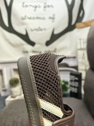 Adidas Zapatillas Lifestyle Marrón Blanco Sin Cordones Inspiradas en Mary Jane Superior de Malla 3