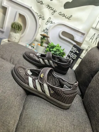 Adidas Zapatillas Lifestyle Marrón Blanco Sin Cordones Inspiradas en Mary Jane Superior de Malla 7