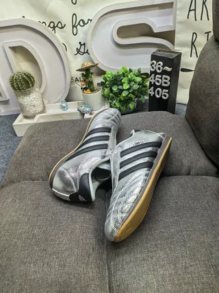 Adidas Copa Silver Black Sin cordones Bajo Superior Texturizado Metálico Zapatos de fútbol interior 6
