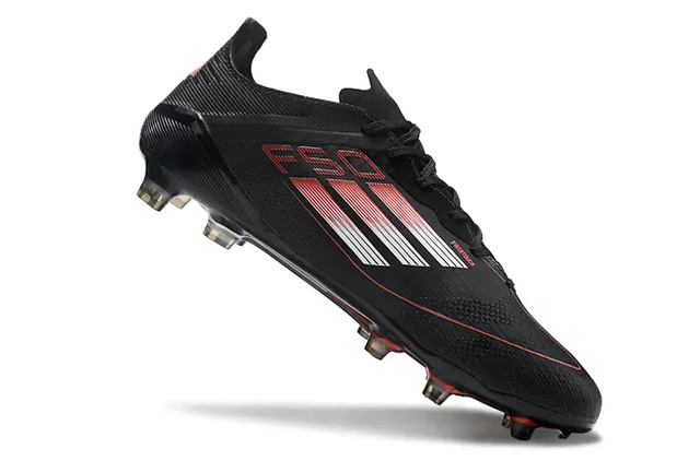 Adidas F50 কালো লাল লো-কাট নিট উপর গ্রেডিয়েন্ট স্ট্রাইপ ওভারলে ফার্ম গ্রাউন্ড সকার শোজ 2