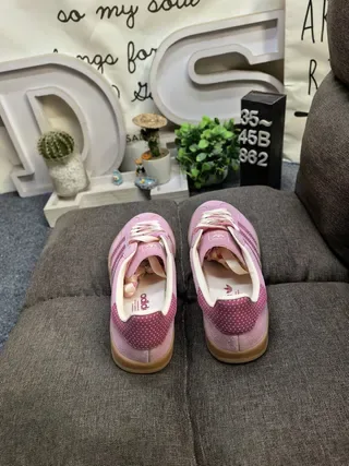 Adidas Gazelle Sneakers Lifestyle en daim rose à pois 8