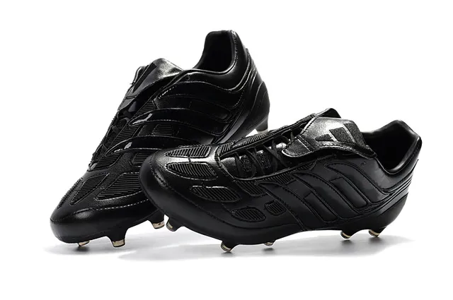 Adidas Sapatos de Futebol com upper sintético Gold Black Metallic, superposição Three-Stripe Overlay, para gramado firme 18