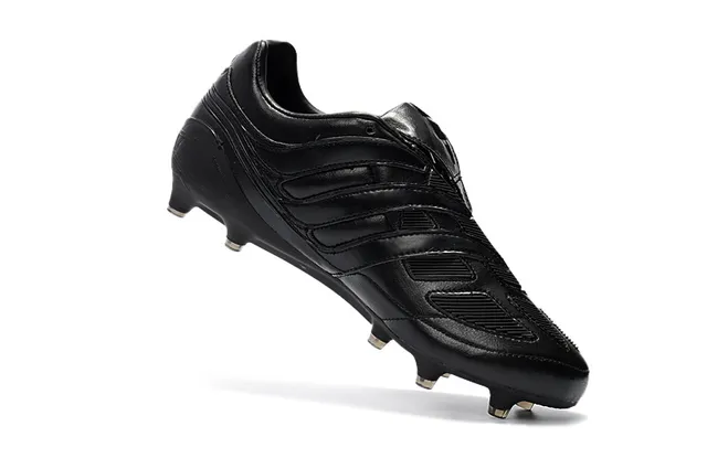 Adidas Sapatos de Futebol com upper sintético Gold Black Metallic, superposição Three-Stripe Overlay, para gramado firme 19