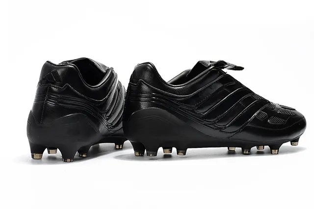 Adidas Sapatos de Futebol com upper sintético Gold Black Metallic, superposição Three-Stripe Overlay, para gramado firme 23