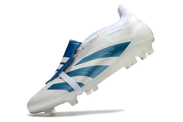 Adidas Predator Sapatos de futebol branco e azul Firm-Ground 3