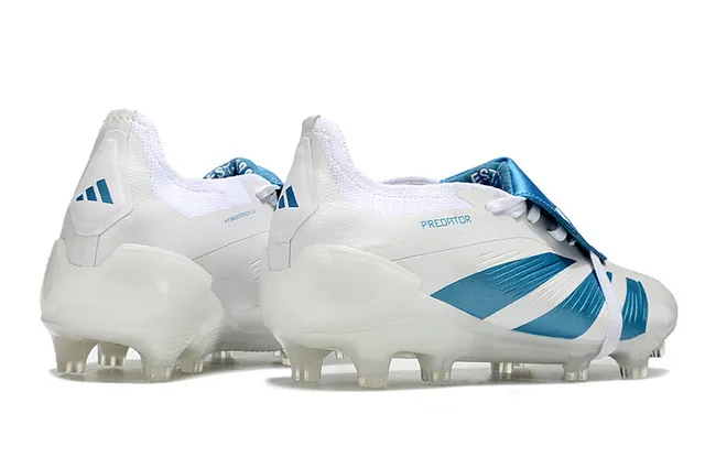 Adidas Predator Sapatos de futebol branco e azul Firm-Ground 5
