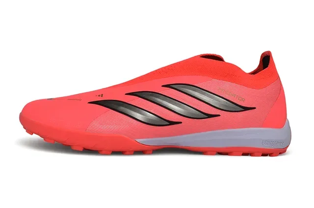 Adidas Chaussures de Football Turf Rouge Argent Basse Tige Synthétique Texturée Col de Chaussette 17
