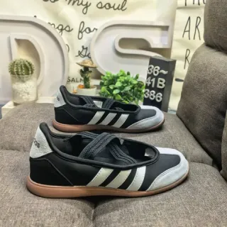 Adidas Samba أسود أبيض بدون أحزمة إغلاق بسحاب لوح جانبي ثلاث خطوط حذاء رياضي نمط حياة