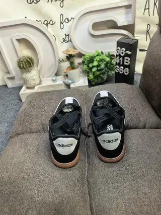 Adidas Samba أسود أبيض بدون أحزمة إغلاق بسحاب لوح جانبي ثلاث خطوط حذاء رياضي نمط حياة 8