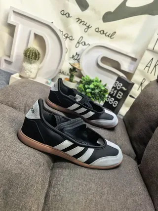 Adidas Samba أسود أبيض بدون أحزمة إغلاق بسحاب لوح جانبي ثلاث خطوط حذاء رياضي نمط حياة 9