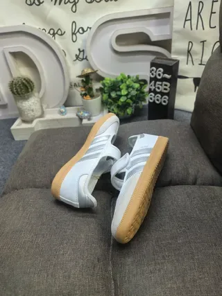 Adidas Samba Off-White e Preto Lifestyle Sneakers 6