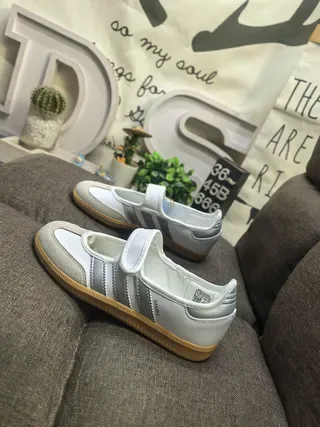 Adidas Samba Off-White e Preto Lifestyle Sneakers 7