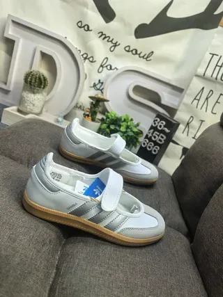 Adidas Samba Off-White e Preto Lifestyle Sneakers 9