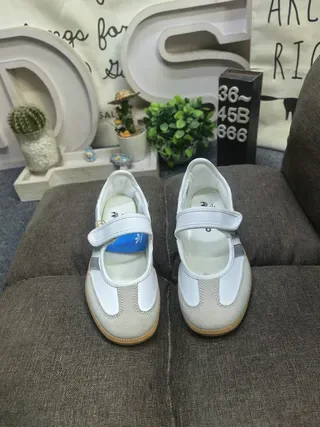 Adidas Samba Off-White e Preto Lifestyle Sneakers 10
