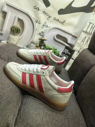 Adidas Samba OG Beige and Red Lifestyle Sneakers 7