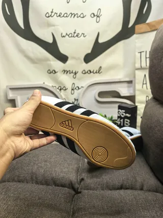 Adidas 银白色 绗缝鞋头盒 三条纹侧面板 玛丽珍鞋 4