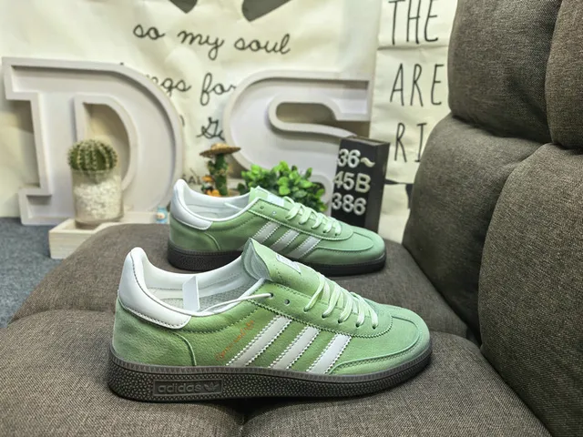 Adidas Spezial Zapatillas Lifestyle de Ante Azul Claro 21